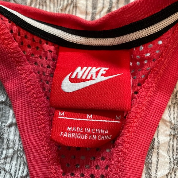 Nike Racer Back Flowy Tank - Picture 4 of 4